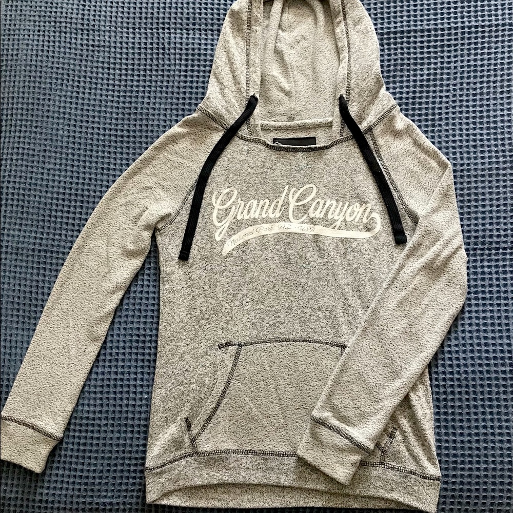 Grey women’s Grand Canyon hoodie.